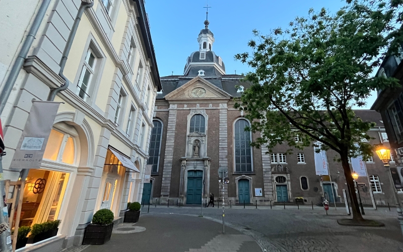 Blick auf die Maxkirche