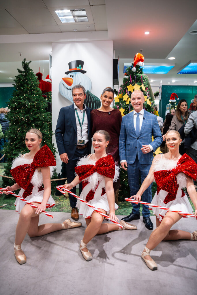 Festliche Atmosphäre mit prominenten Gästen