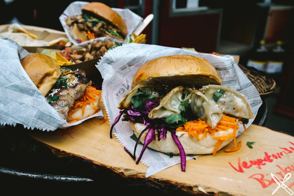 Schmackhafte Burger erwarten dich auf dem Street Food Festival