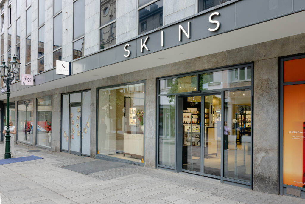 Die SKINS Boutique von außen in der Düsseldorfer Altstadt 